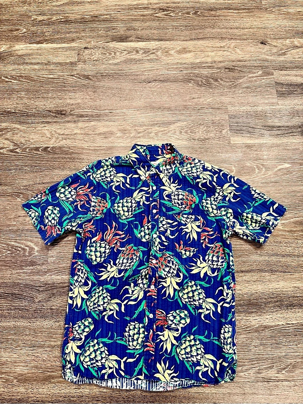 Brooks Brothers Red Fleece Men’s L Pineapple Hawaiian Button Shirt
